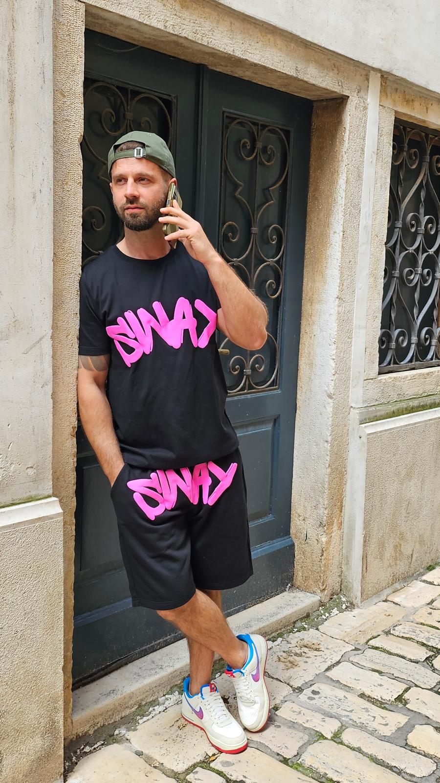 Sway Black & Pink T-shirt