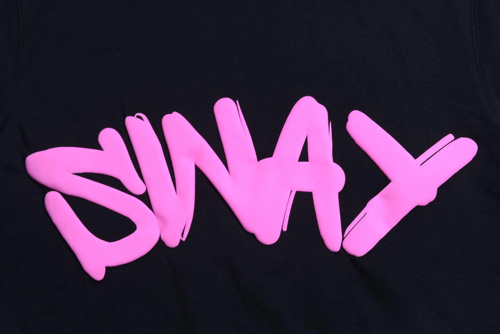 Sway Black & Pink T-shirt